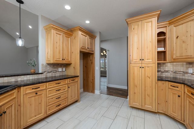 3953 E Windsmore Drive, Springfield, MO 65802