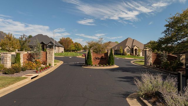 3953 E Windsmore Drive, Springfield, MO 65802