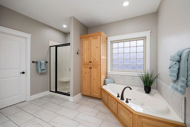 3953 E Windsmore Drive, Springfield, MO 65802