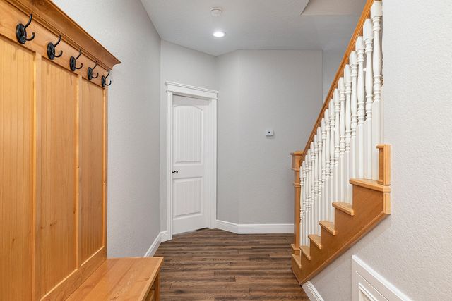 3953 E Windsmore Drive, Springfield, MO 65802