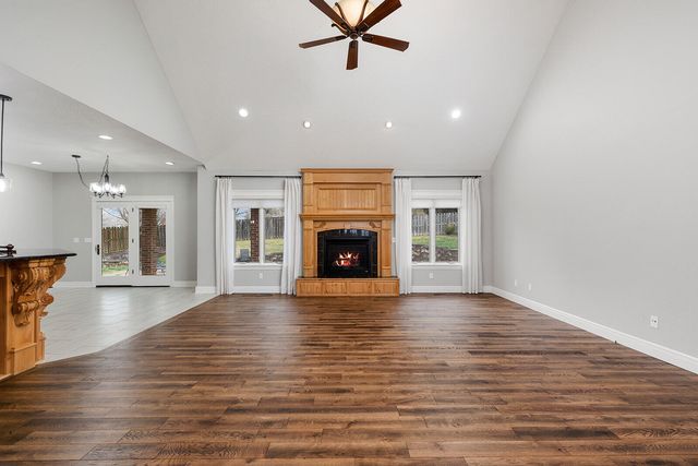 3953 E Windsmore Drive, Springfield, MO 65802