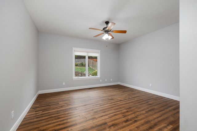 3953 E Windsmore Drive, Springfield, MO 65802