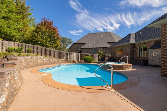 3953 E Windsmore Drive, Springfield, MO 65802