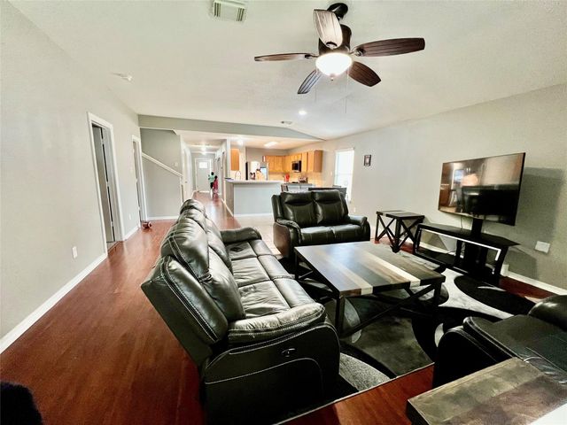 9610 Serenata Court, Humble, TX 77396