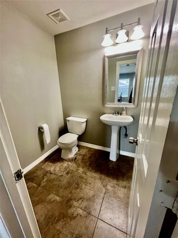 9610 Serenata Court, Humble, TX 77396