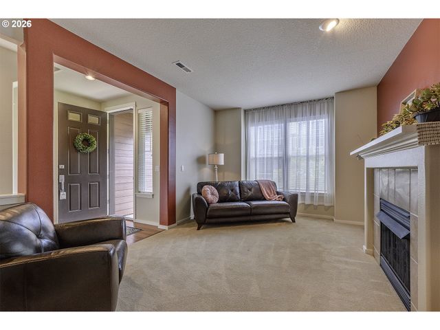 7084 Ne STONEWATER St, Hillsboro, OR 97124