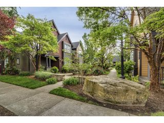 7084 Ne STONEWATER St, Hillsboro, OR 97124