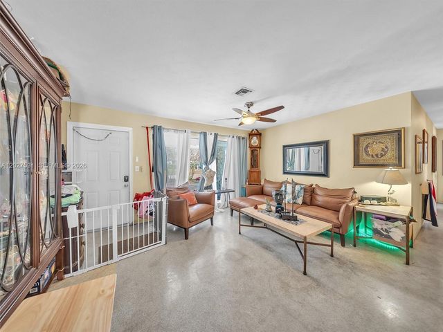 4321 NE 15th Ter, Oakland Park, FL 33334