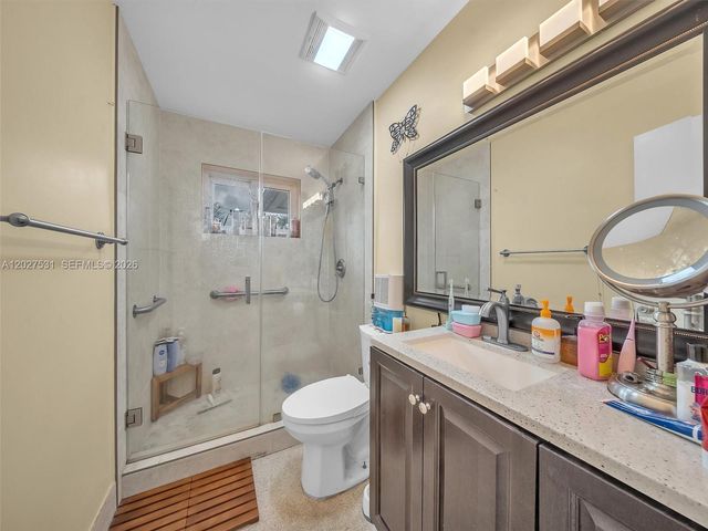 4321 NE 15th Ter, Oakland Park, FL 33334