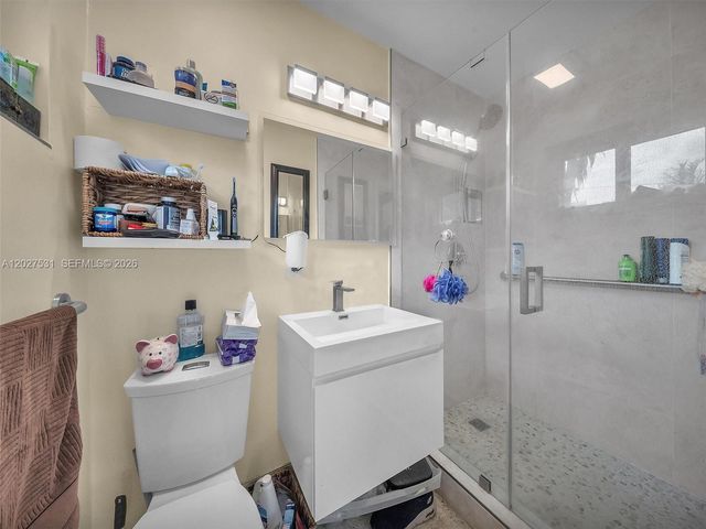 4321 NE 15th Ter, Oakland Park, FL 33334