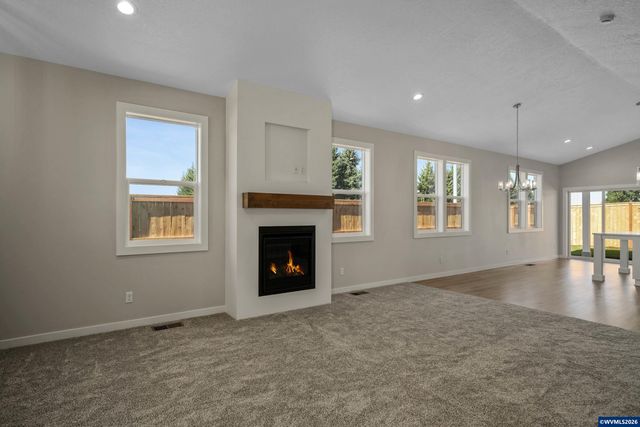 760 Emily Grace Ct SE, Salem, OR 97306