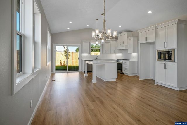 760 Emily Grace Ct SE, Salem, OR 97306