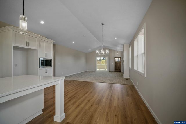 760 Emily Grace Ct SE, Salem, OR 97306