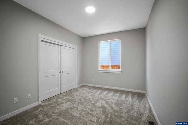 760 Emily Grace Ct SE, Salem, OR 97306