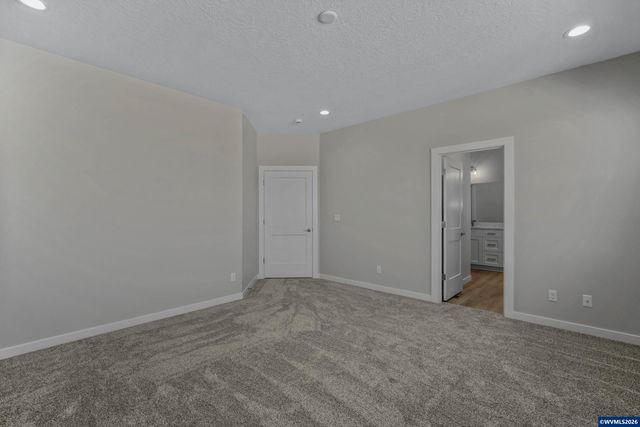 760 Emily Grace Ct SE, Salem, OR 97306