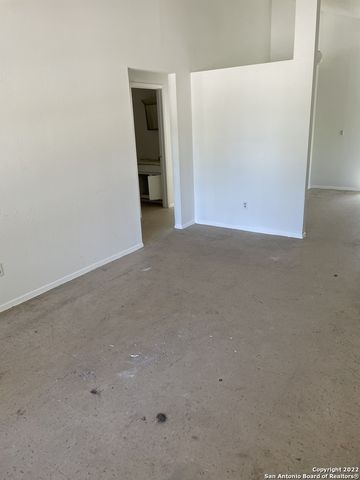 5242 RUBIDOUX DR, San Antonio, TX 78228