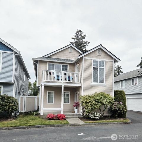 11229 3rd Avenue Ct E, Tacoma, WA 98445