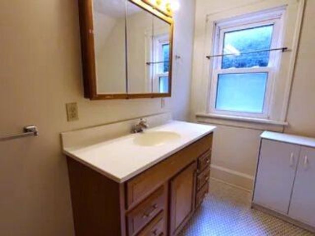 50 W Lincoln Street, Westerville, OH 43081