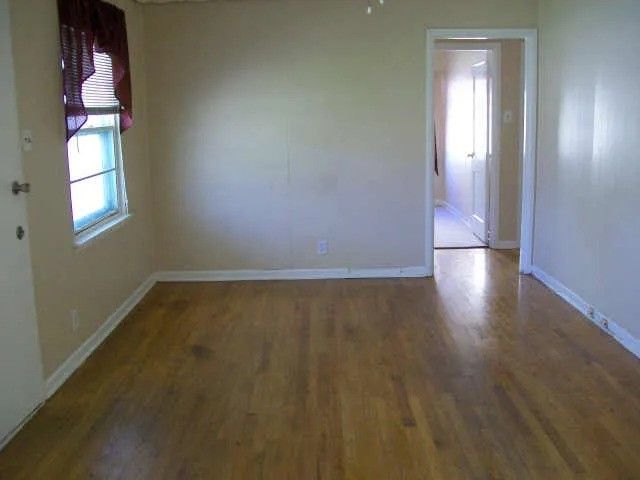 2710 Barnes Bridge Road, Dallas, TX 75228