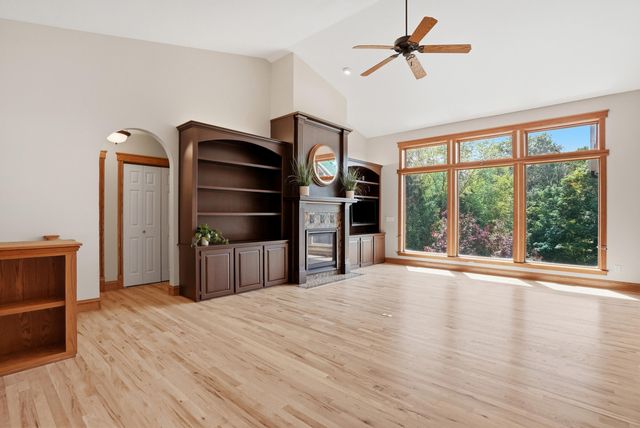 4702 GARDEN BROOK CT, Columbia, MO 65203