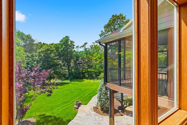 4702 GARDEN BROOK CT, Columbia, MO 65203