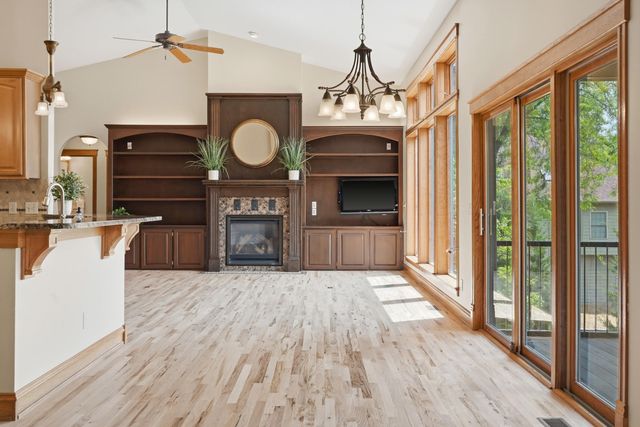 4702 GARDEN BROOK CT, Columbia, MO 65203