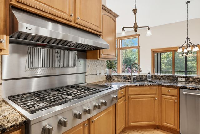 4702 GARDEN BROOK CT, Columbia, MO 65203