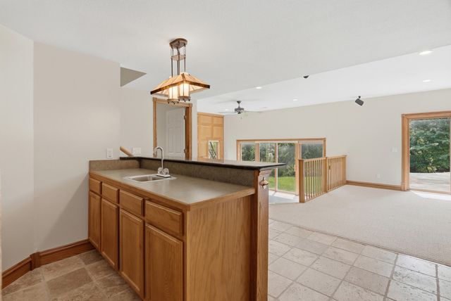 4702 GARDEN BROOK CT, Columbia, MO 65203