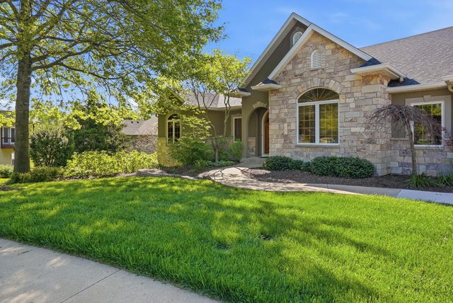 4702 GARDEN BROOK CT, Columbia, MO 65203