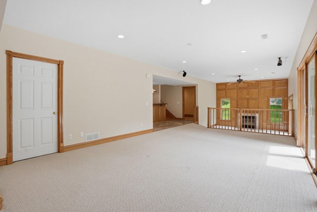 4702 GARDEN BROOK CT, Columbia, MO 65203