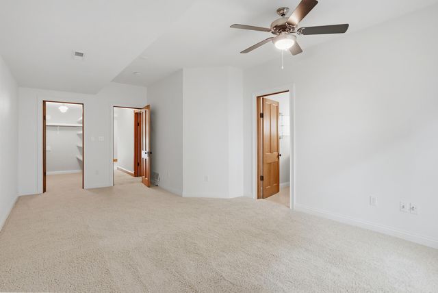 4702 GARDEN BROOK CT, Columbia, MO 65203