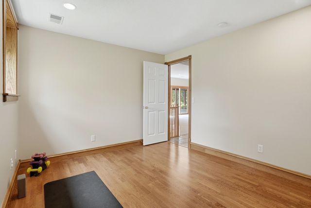 4702 GARDEN BROOK CT, Columbia, MO 65203