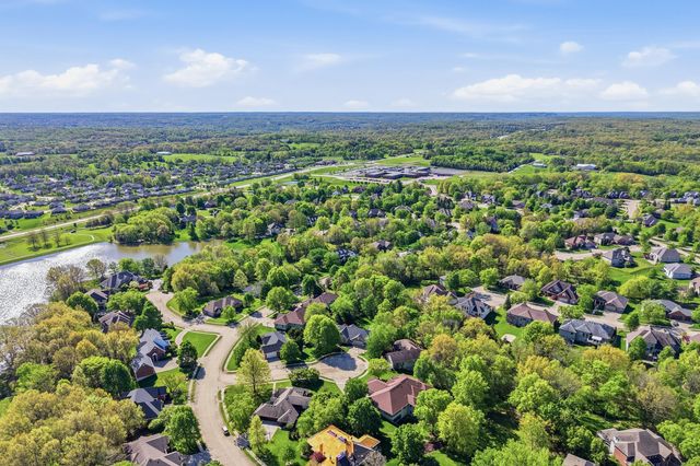 4702 GARDEN BROOK CT, Columbia, MO 65203