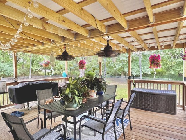 690 Monument Rd, Summertown, TN 38483