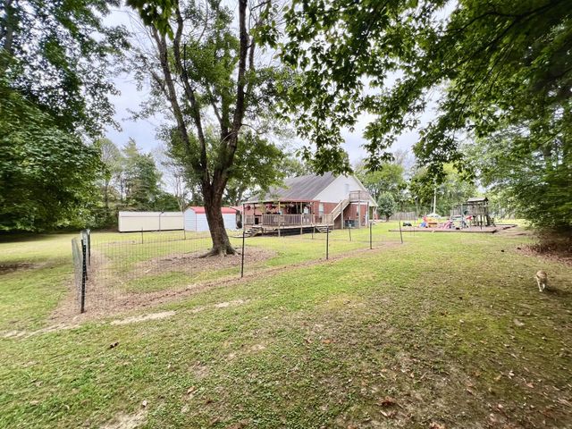 690 Monument Rd, Summertown, TN 38483