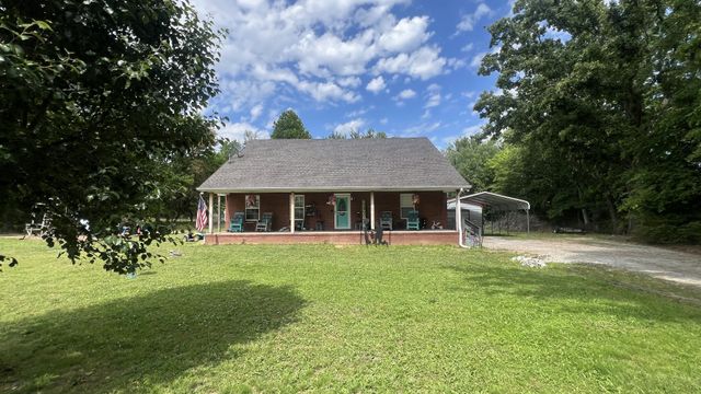 690 Monument Rd, Summertown, TN 38483