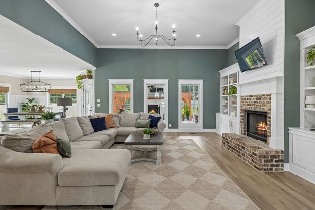 7763 Brenda Ln, Murfreesboro, TN 37129