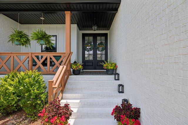 7763 Brenda Ln, Murfreesboro, TN 37129
