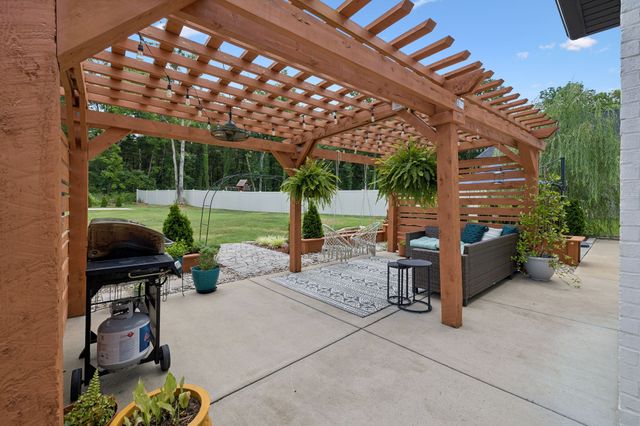 7763 Brenda Ln, Murfreesboro, TN 37129