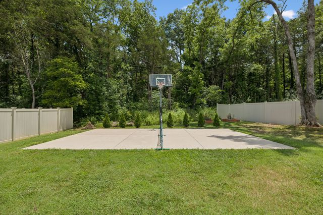 7763 Brenda Ln, Murfreesboro, TN 37129
