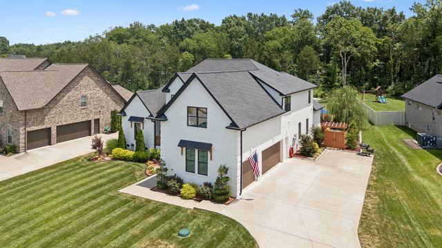 7763 Brenda Ln, Murfreesboro, TN 37129