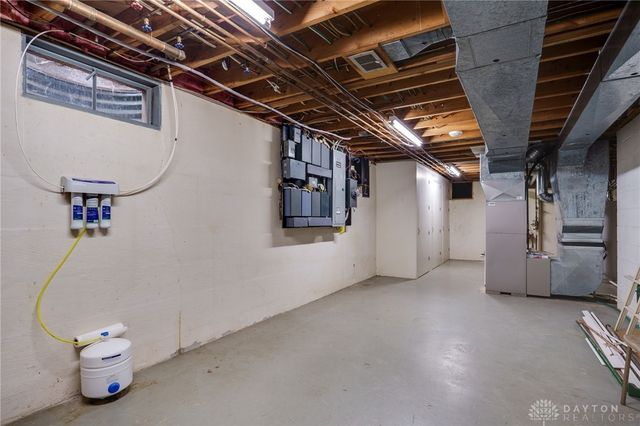 1349 Tamerlane Road, Dayton, OH 45429