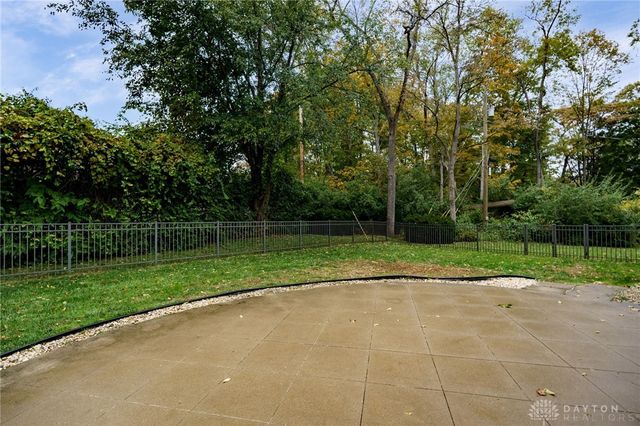 1349 Tamerlane Road, Dayton, OH 45429