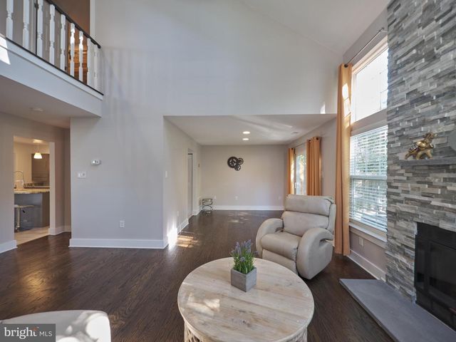 15 ASPEN CT, Newtown, PA 18940