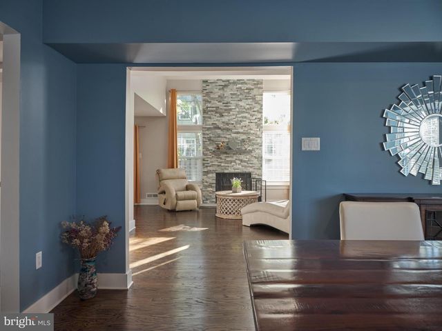 15 ASPEN CT, Newtown, PA 18940