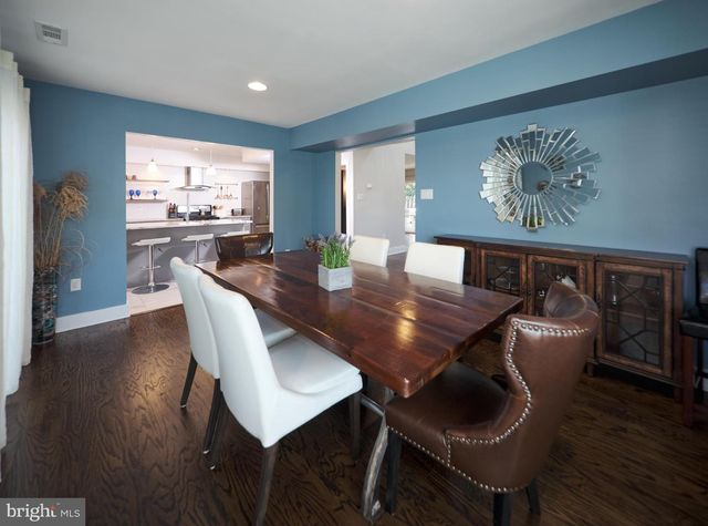 15 ASPEN CT, Newtown, PA 18940