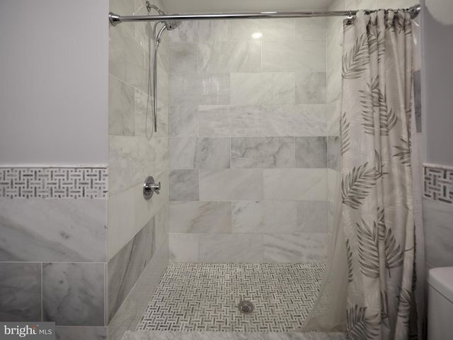 15 ASPEN CT, Newtown, PA 18940