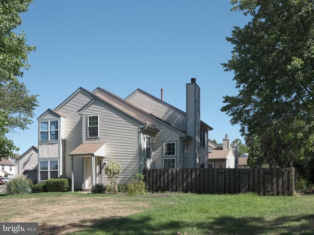 15 ASPEN CT, Newtown, PA 18940