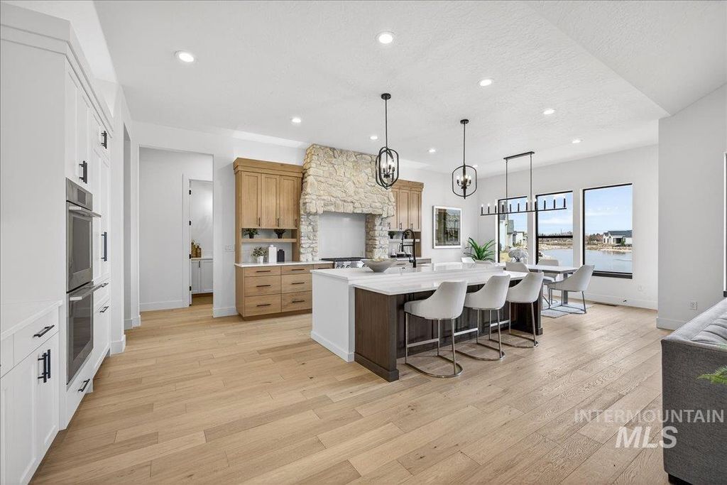 549 Joy Ave, Middleton, ID 83644 photo 10