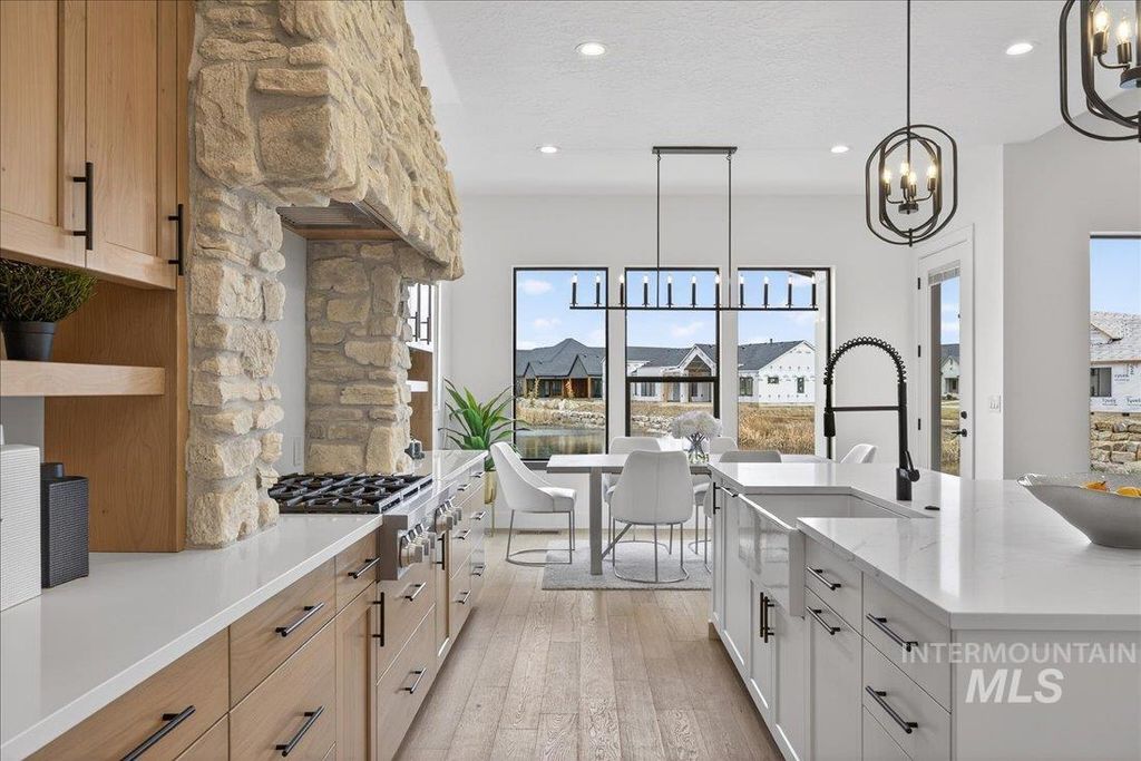 549 Joy Ave, Middleton, ID 83644 photo 11